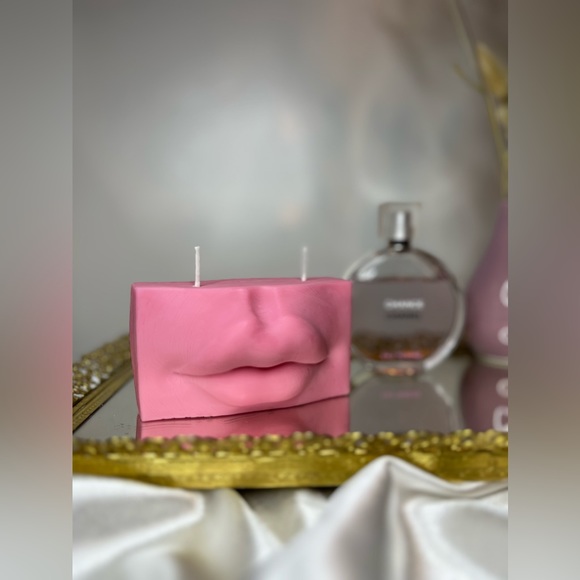 Kiss 💋 Candle - Moonflower & Nectar - Picture 3 of 3